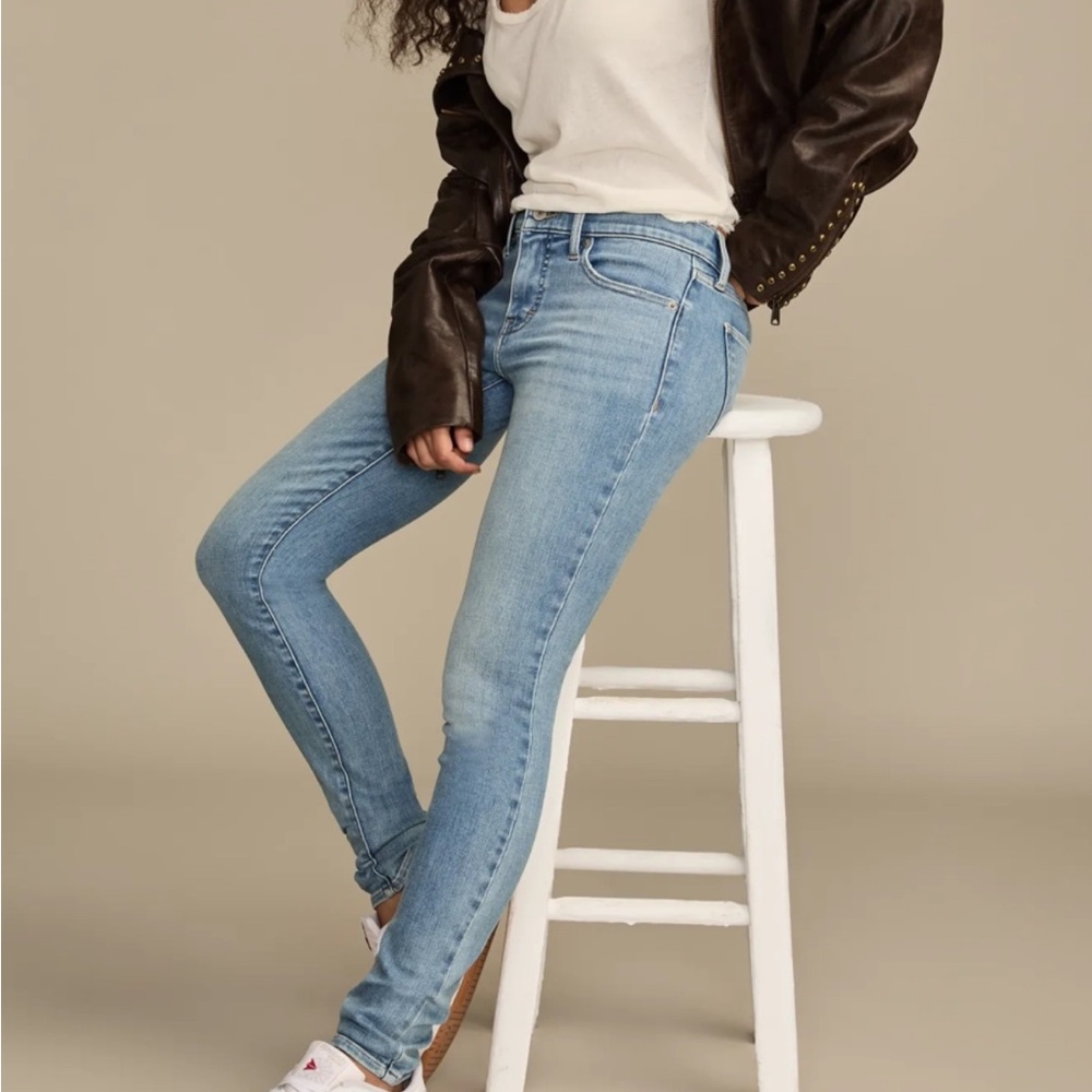 Lucky Brand-Size 2/26-Ava Mid Rise Skinny Jeans